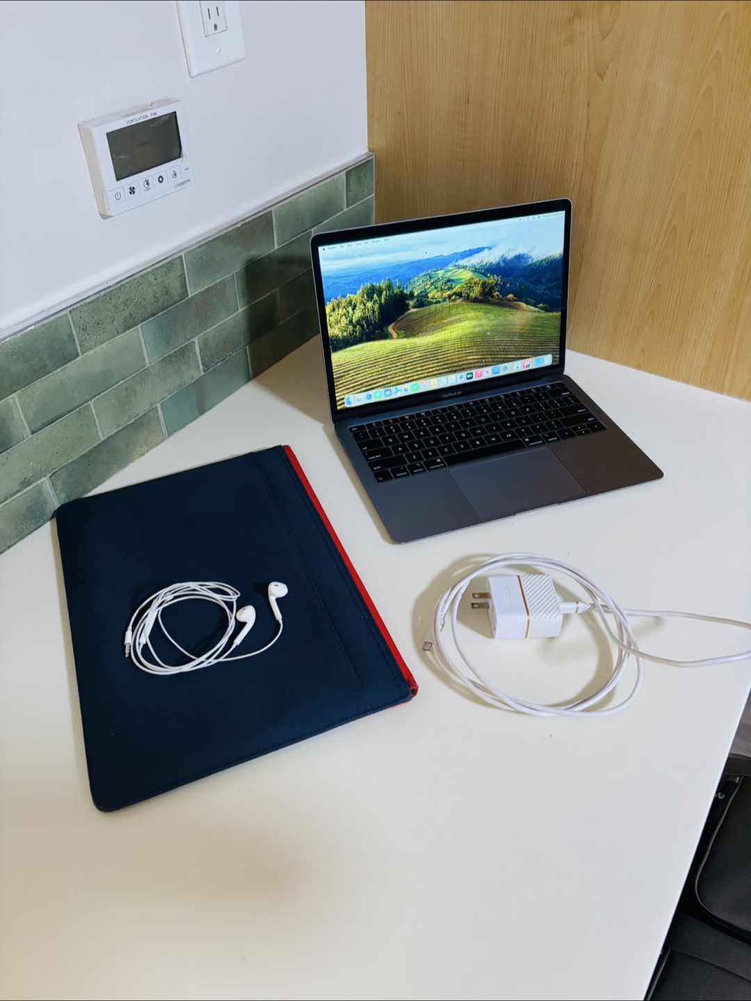 MacBook Air 13inch- 2018, 128GB