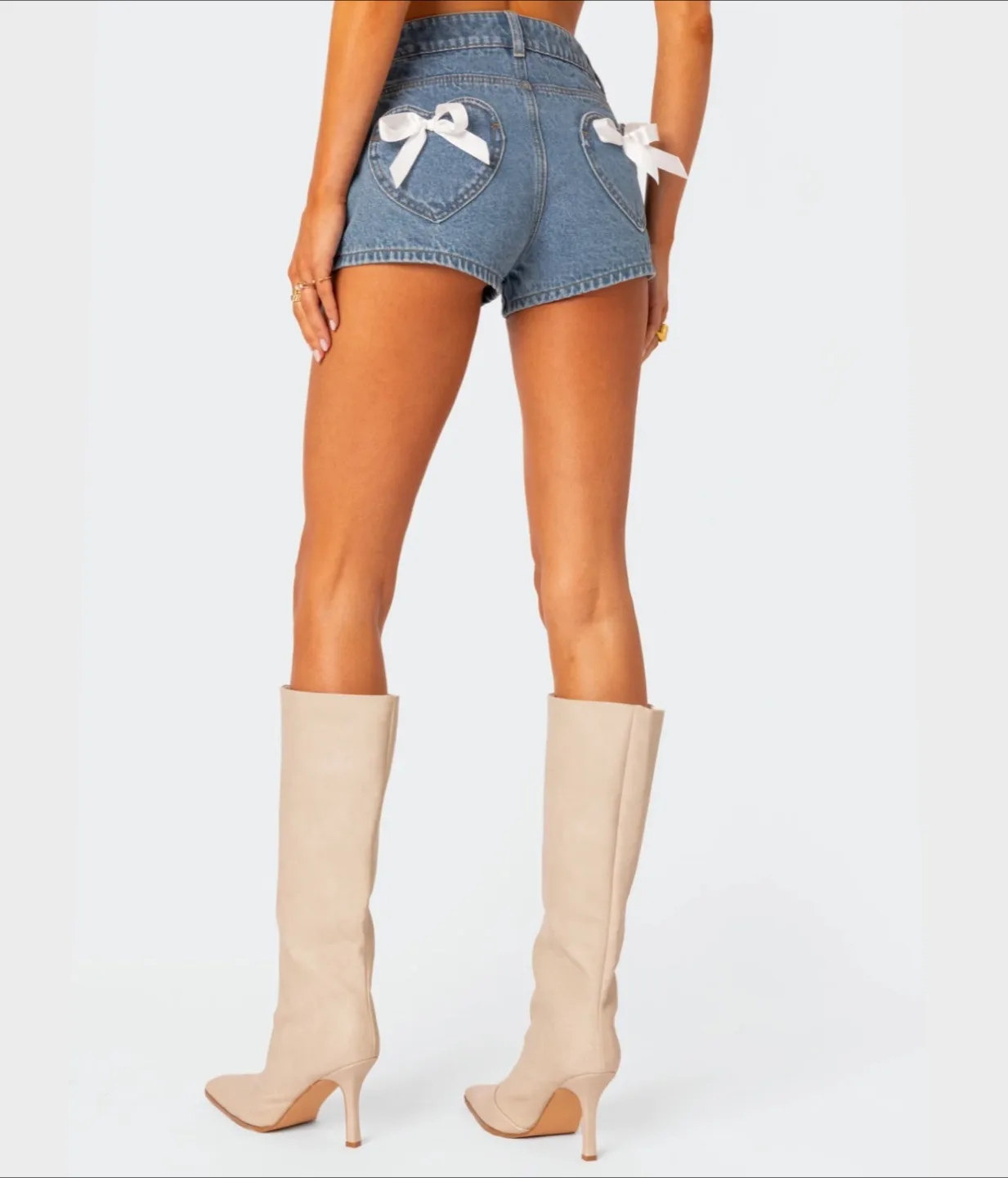 Edikted Bow Shorts - size small image indicator(3)