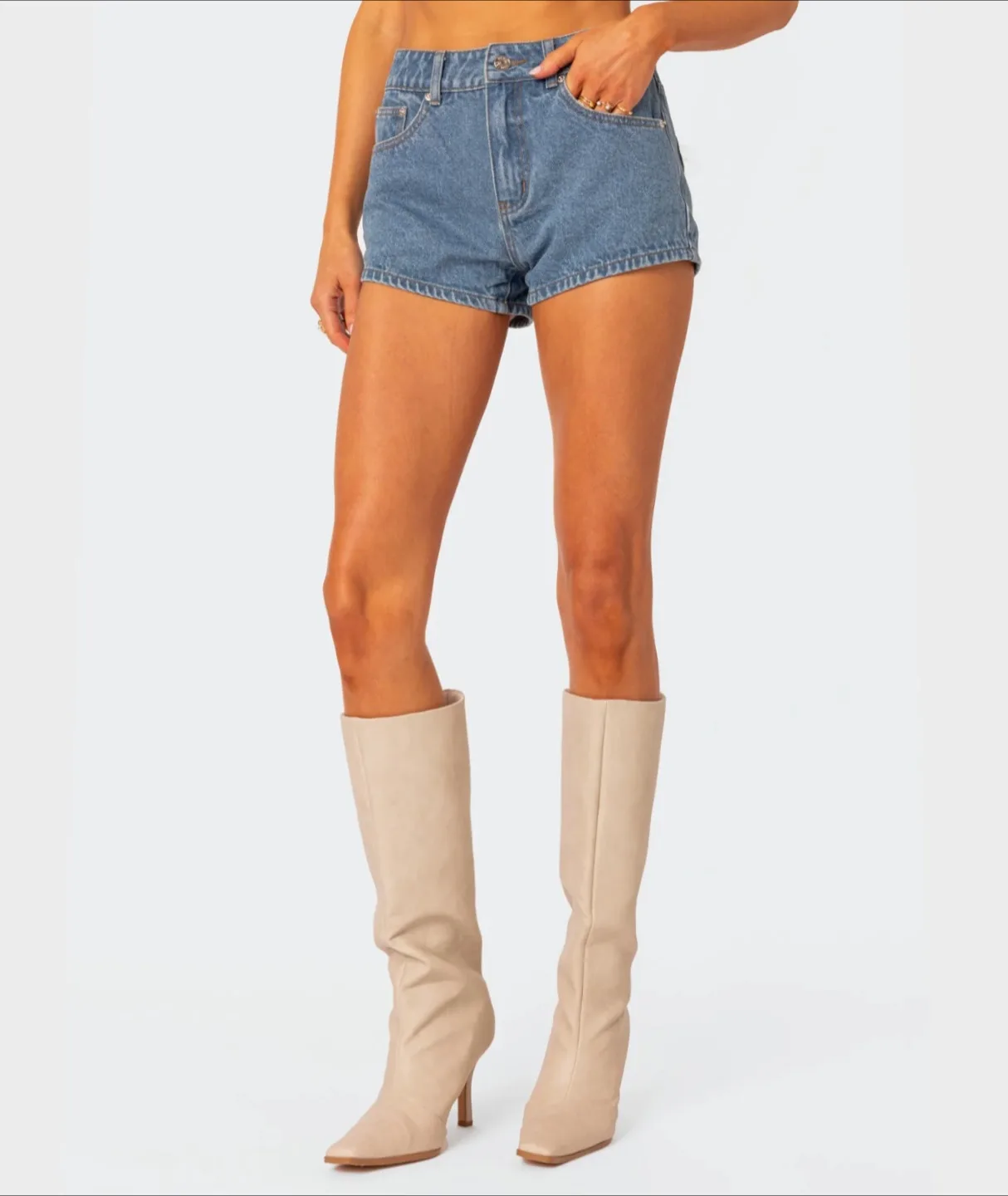 Edikted Bow Shorts - size small image indicator(2)