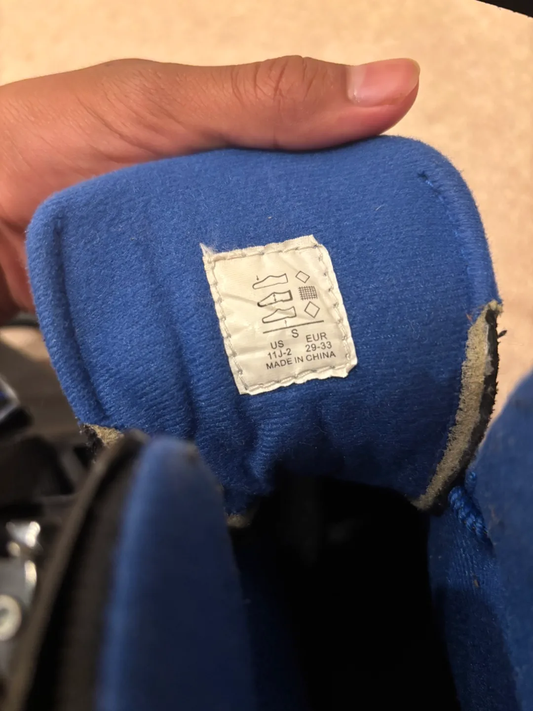 Softec Adjustable Ice Skates - Size 4 kids image indicator(7)