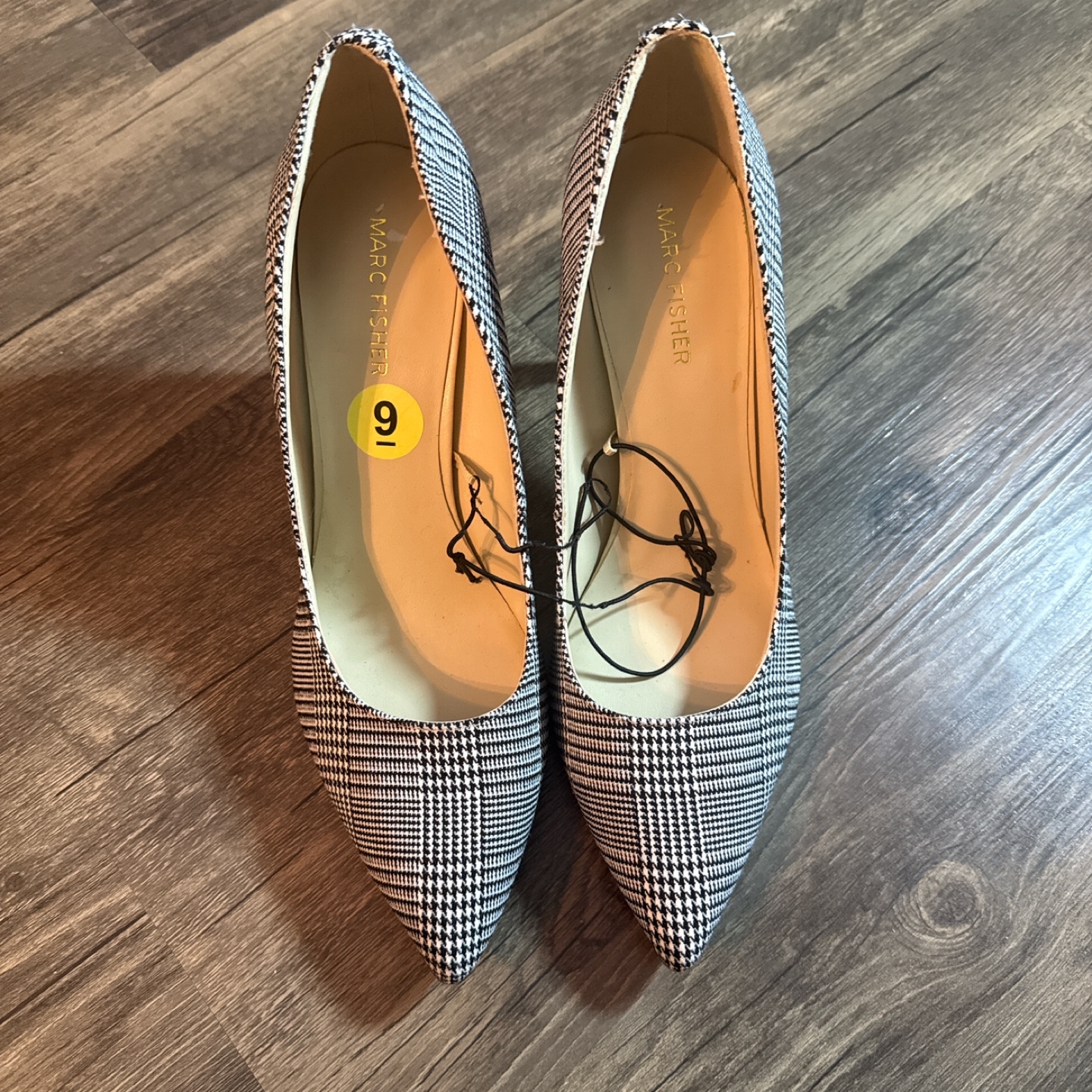Marc Fisher Houndstooth Heels - Size 9