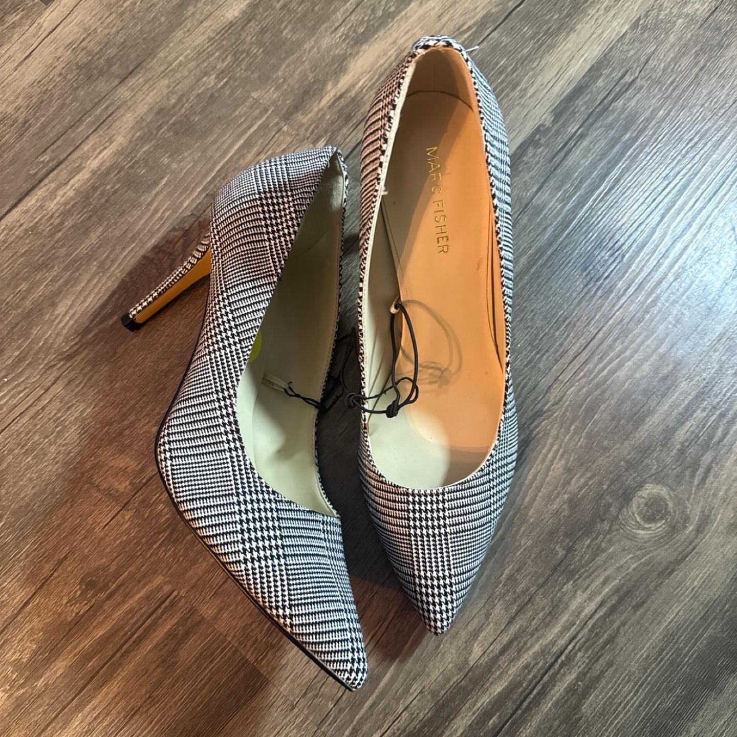 Marc Fisher Houndstooth Heels - Size 9 - photo 2