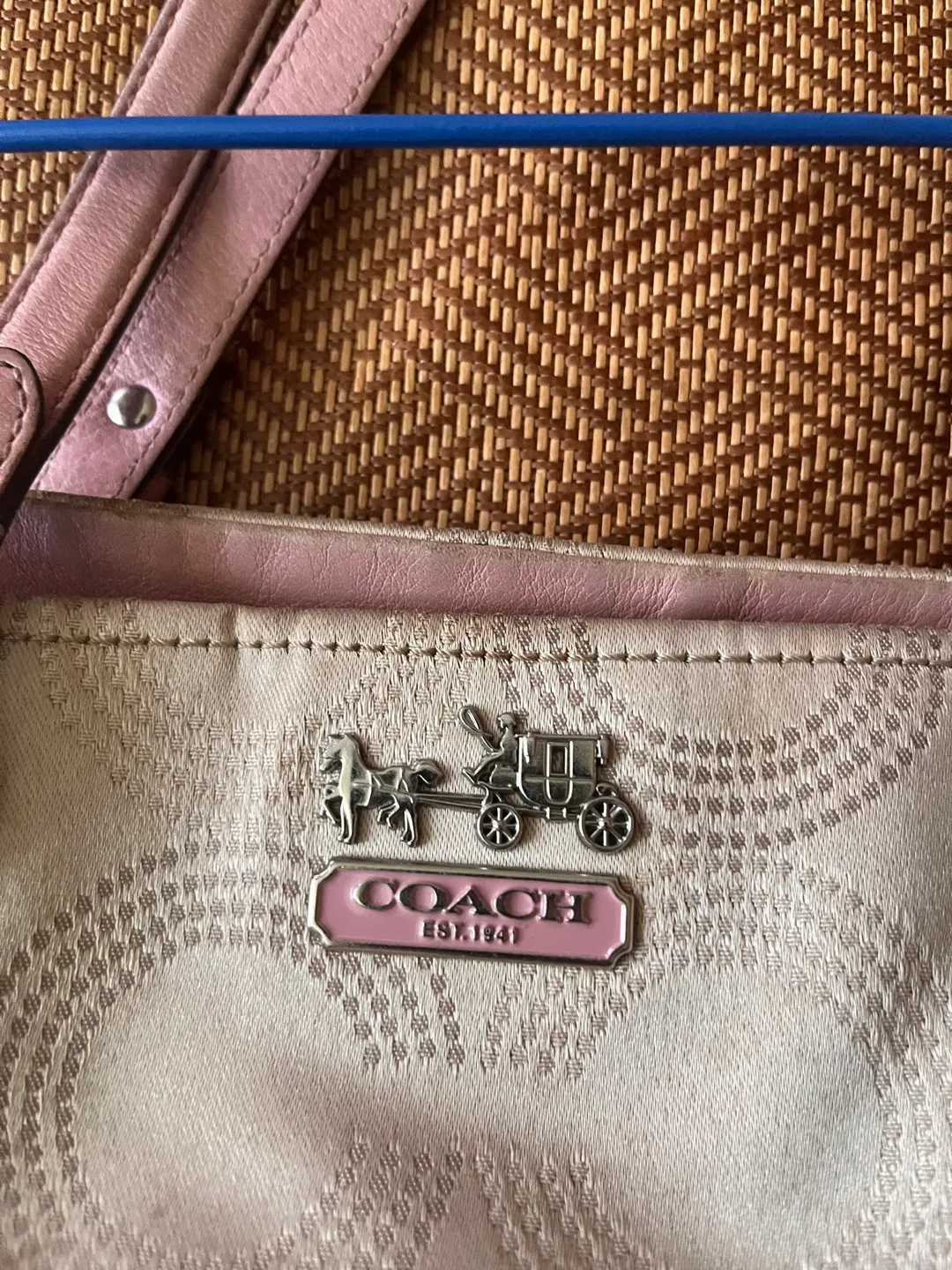 💥Authentic Coach Handbag👜 image indicator(2)