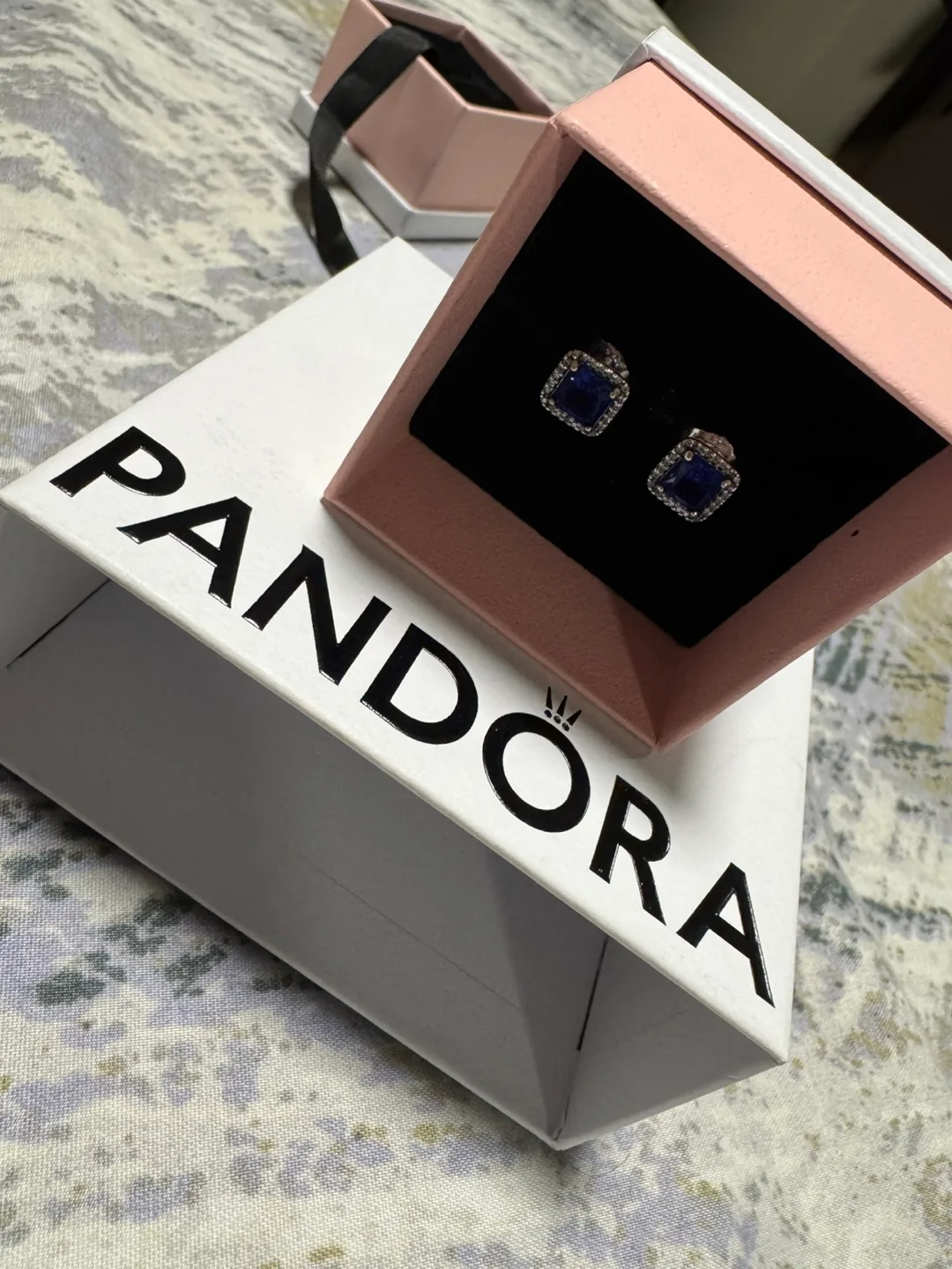 Pandora Earrings with Box image indicator(5)