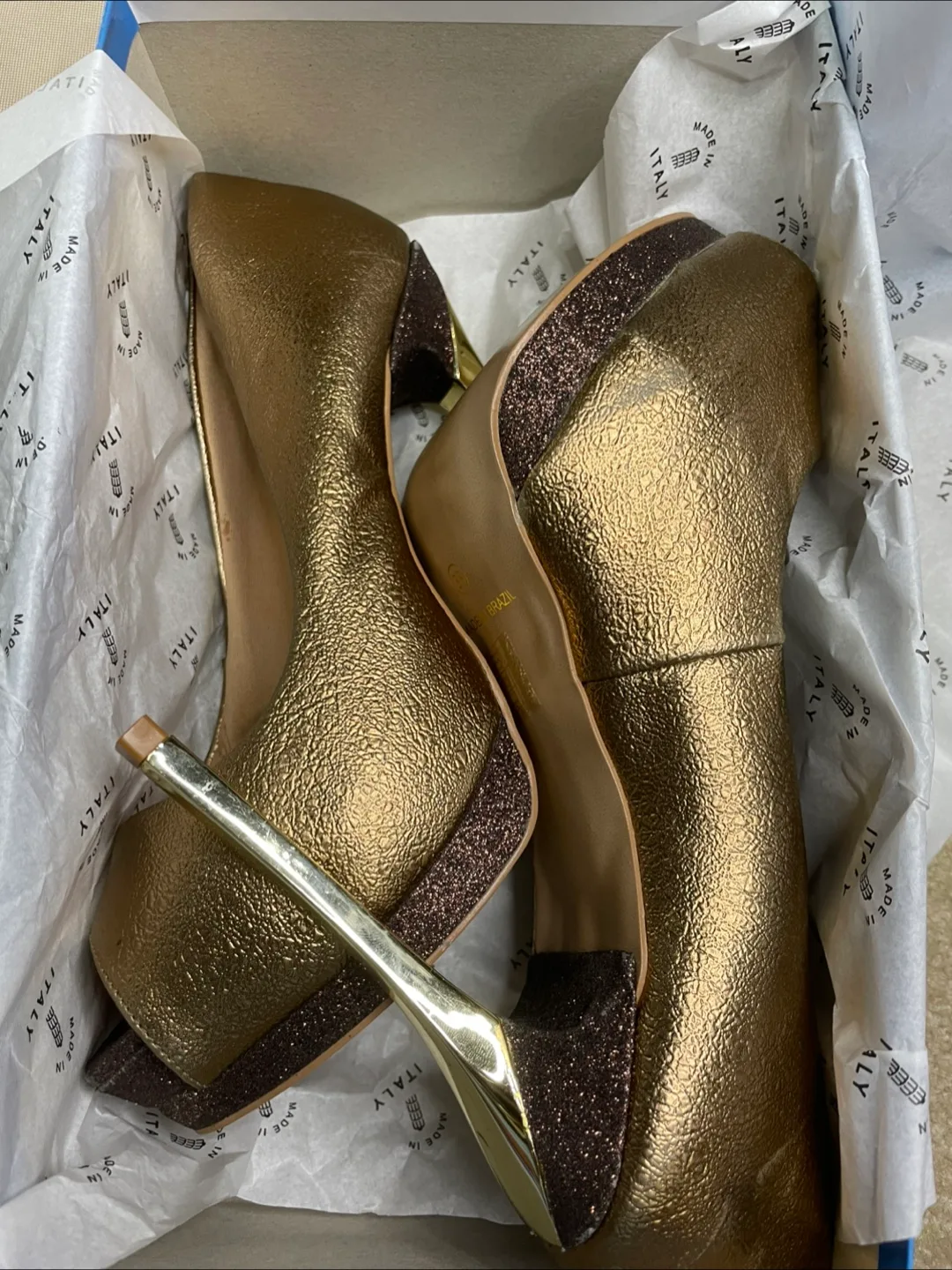 Stylo Gold Heels - Size 7 thumbnail