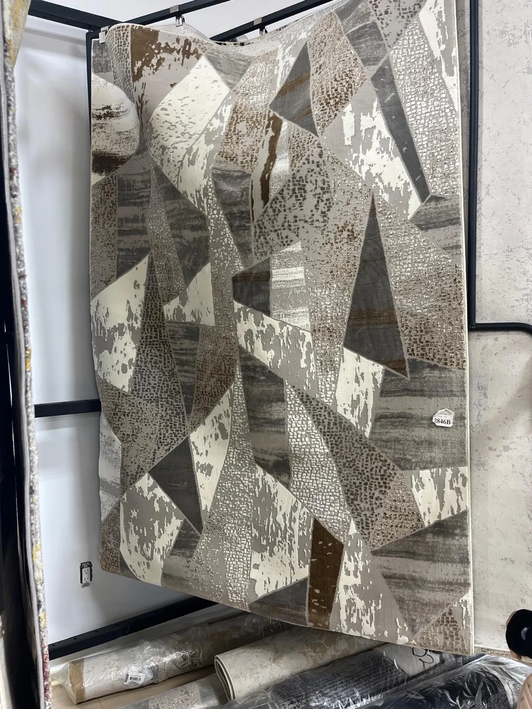 Abstract Patterned Area Rug (brand new pack) image indicator(3)