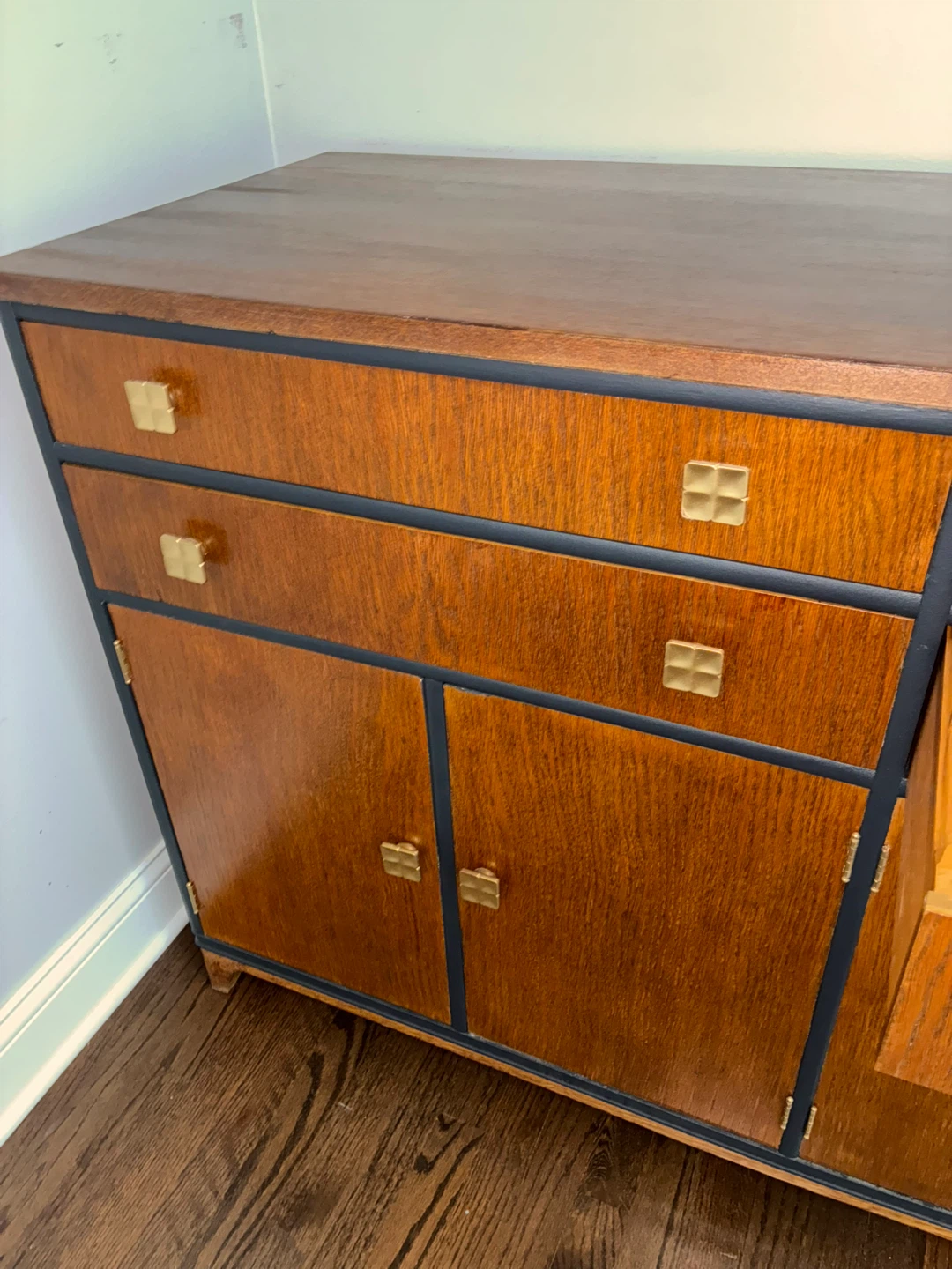 Solid wooden buffet/ sideboard - photo 2