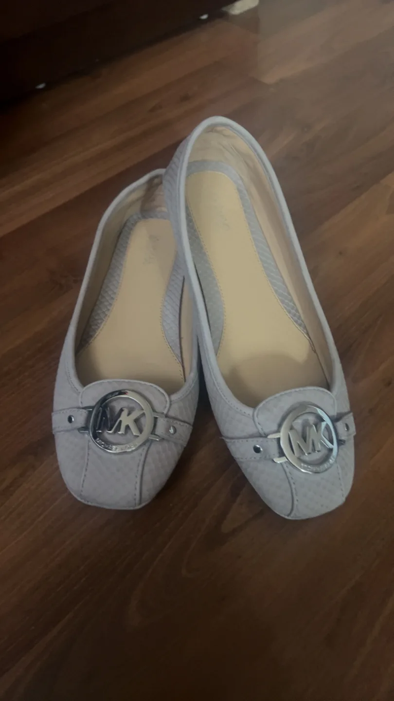 Michael Kors Flats thumbnail