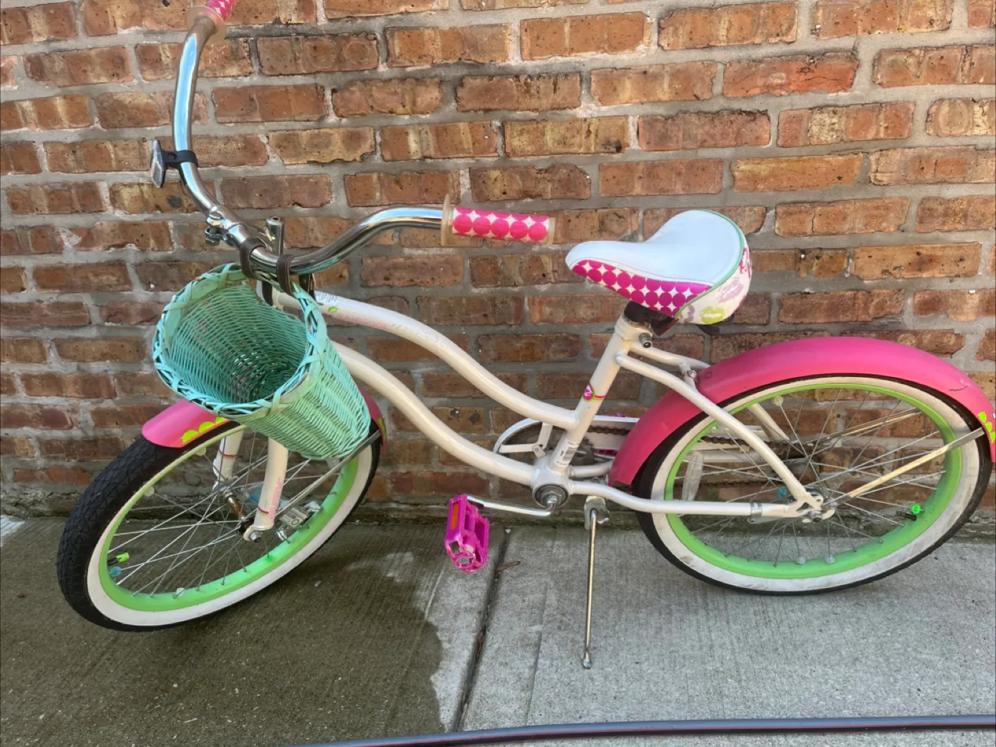 Huffy Girls Bike with Basket ‘20 thumbnail