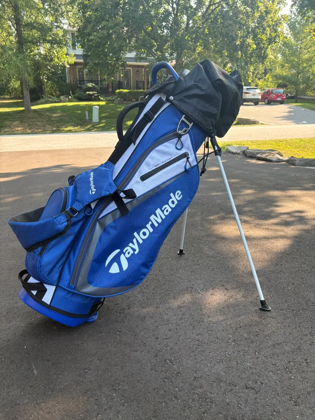 TaylorMade Golf Bag - Blue & White thumbnail