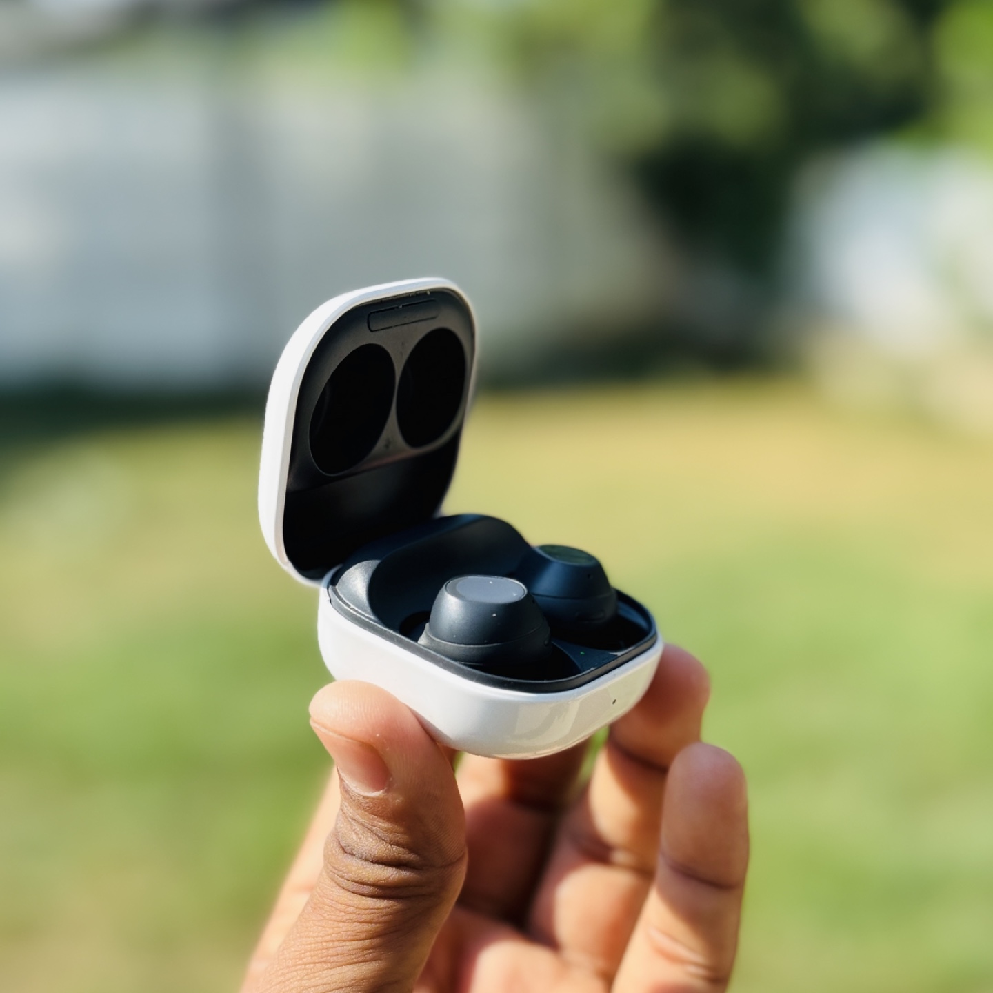 Samsung Galaxy Buds FE - Graphite - cleaned and sanitised - photo 4
