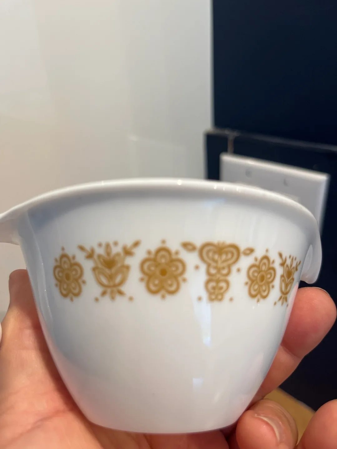 vintage Corelle Butterfly Gold creamer and sugar bowl set. image indicator(3)