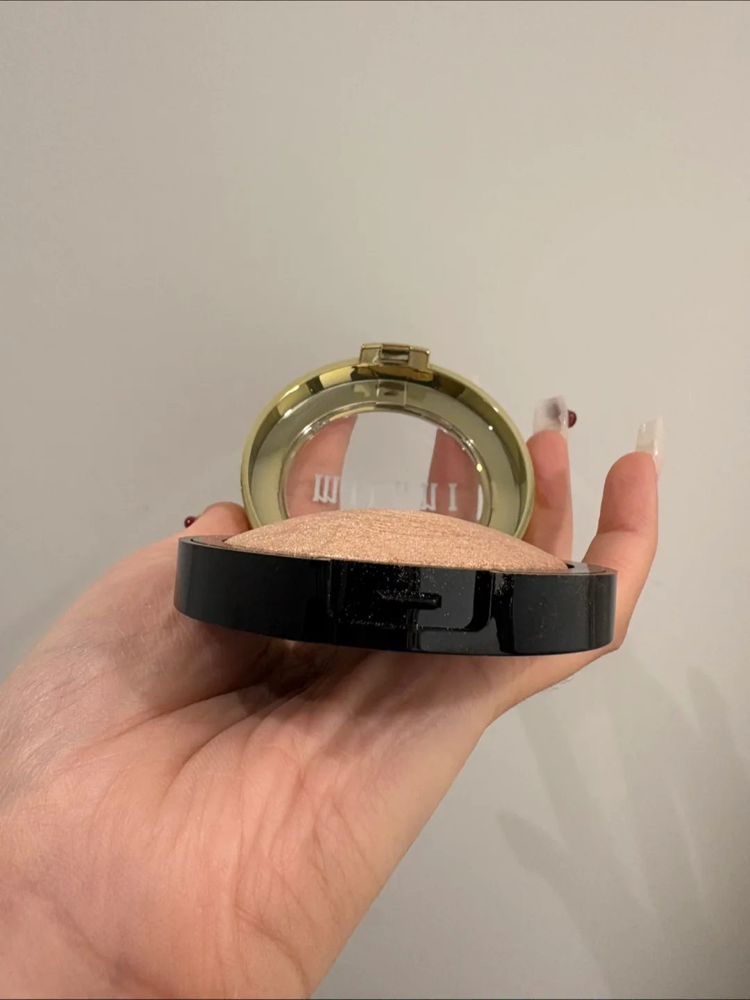 Milani Baked Highlighter - Champagne D'Oro 120 image indicator(6)