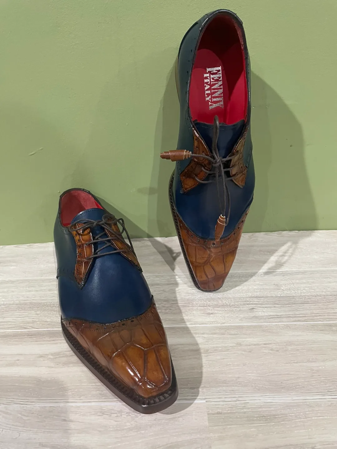 Fenix Italy Leather Dress Shoes - Size 43 gator/leather calf thumbnail