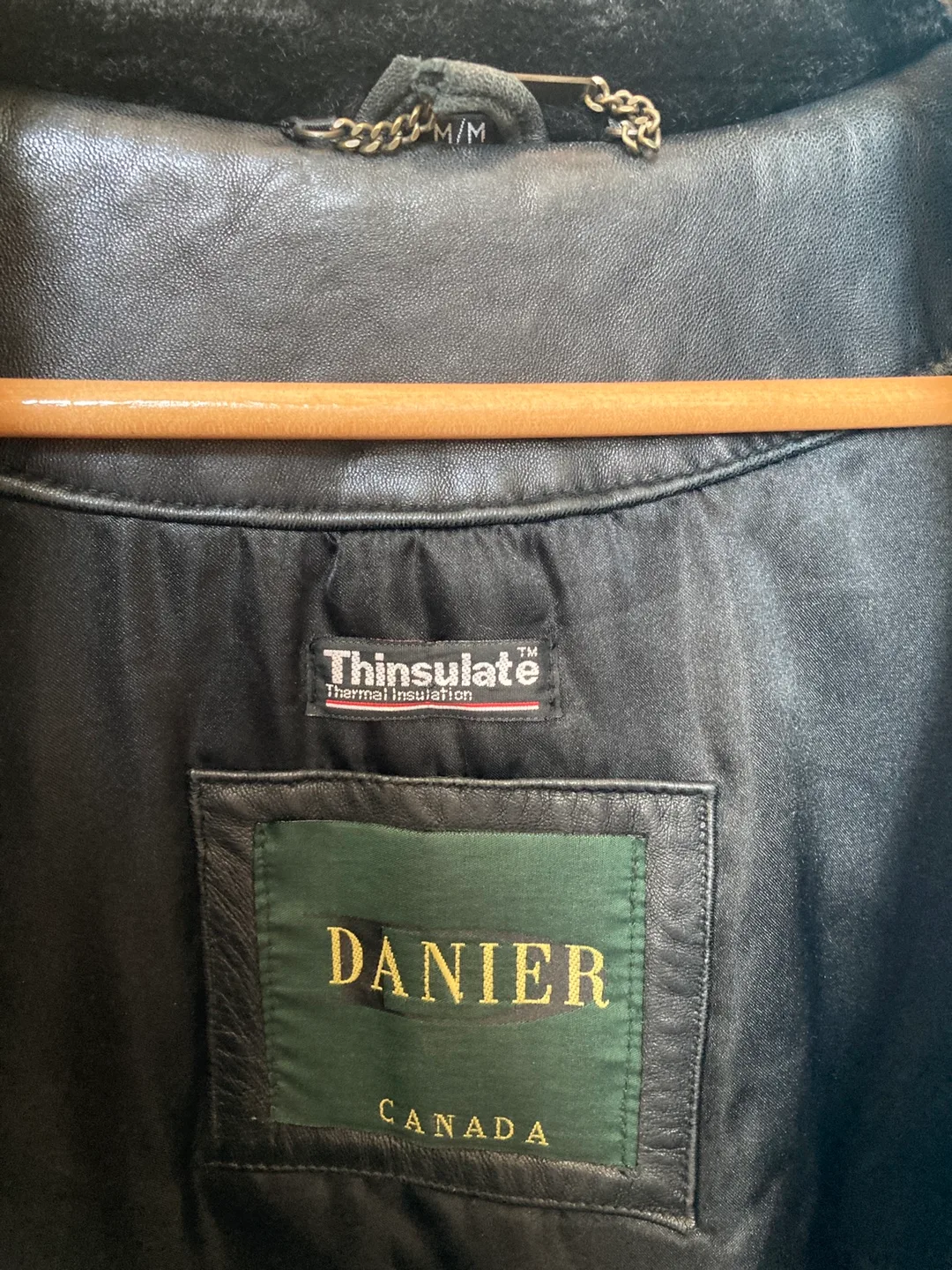 Danier leather jacket image indicator(2)