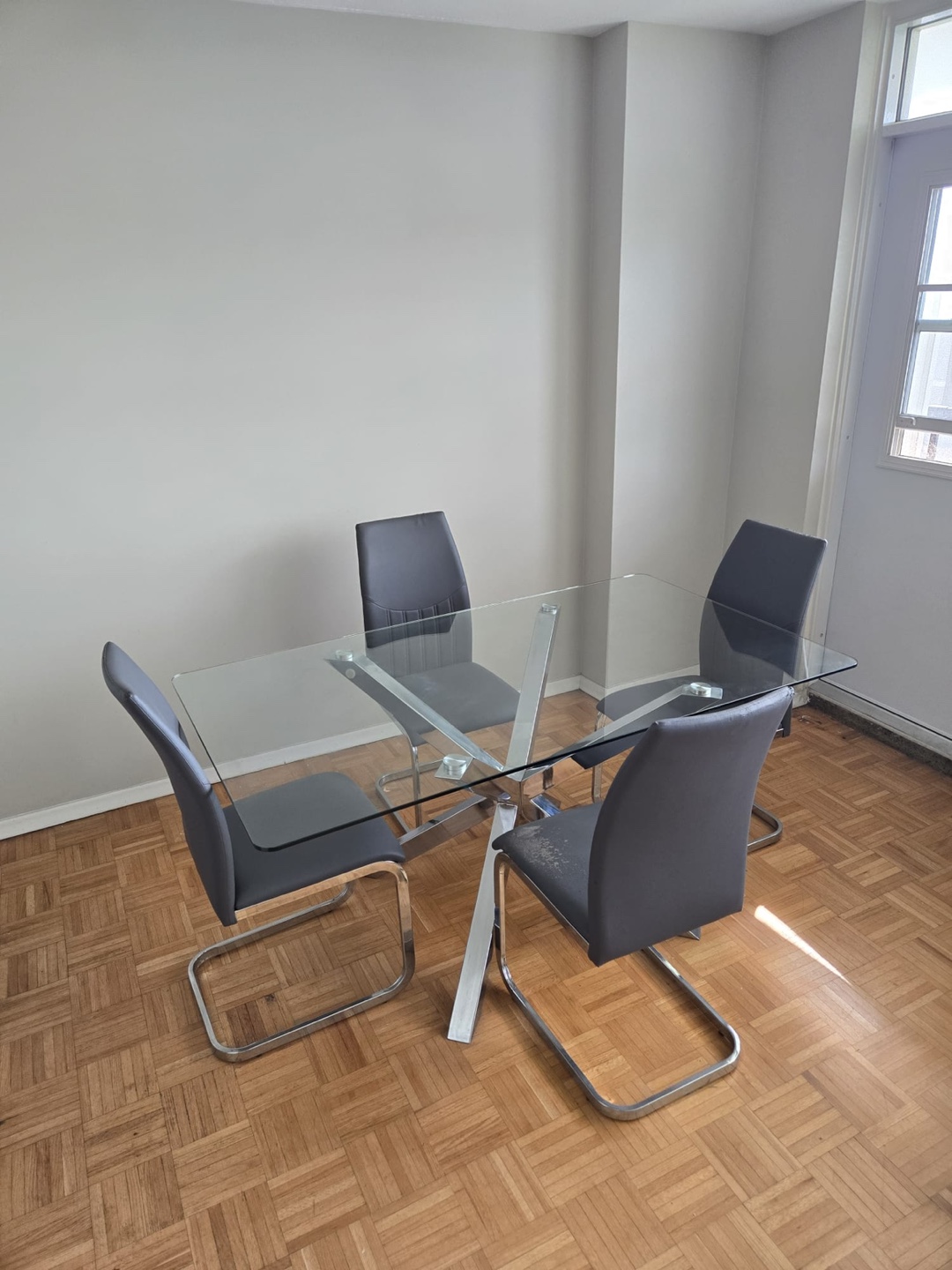 Dining table with chairs - photo 2