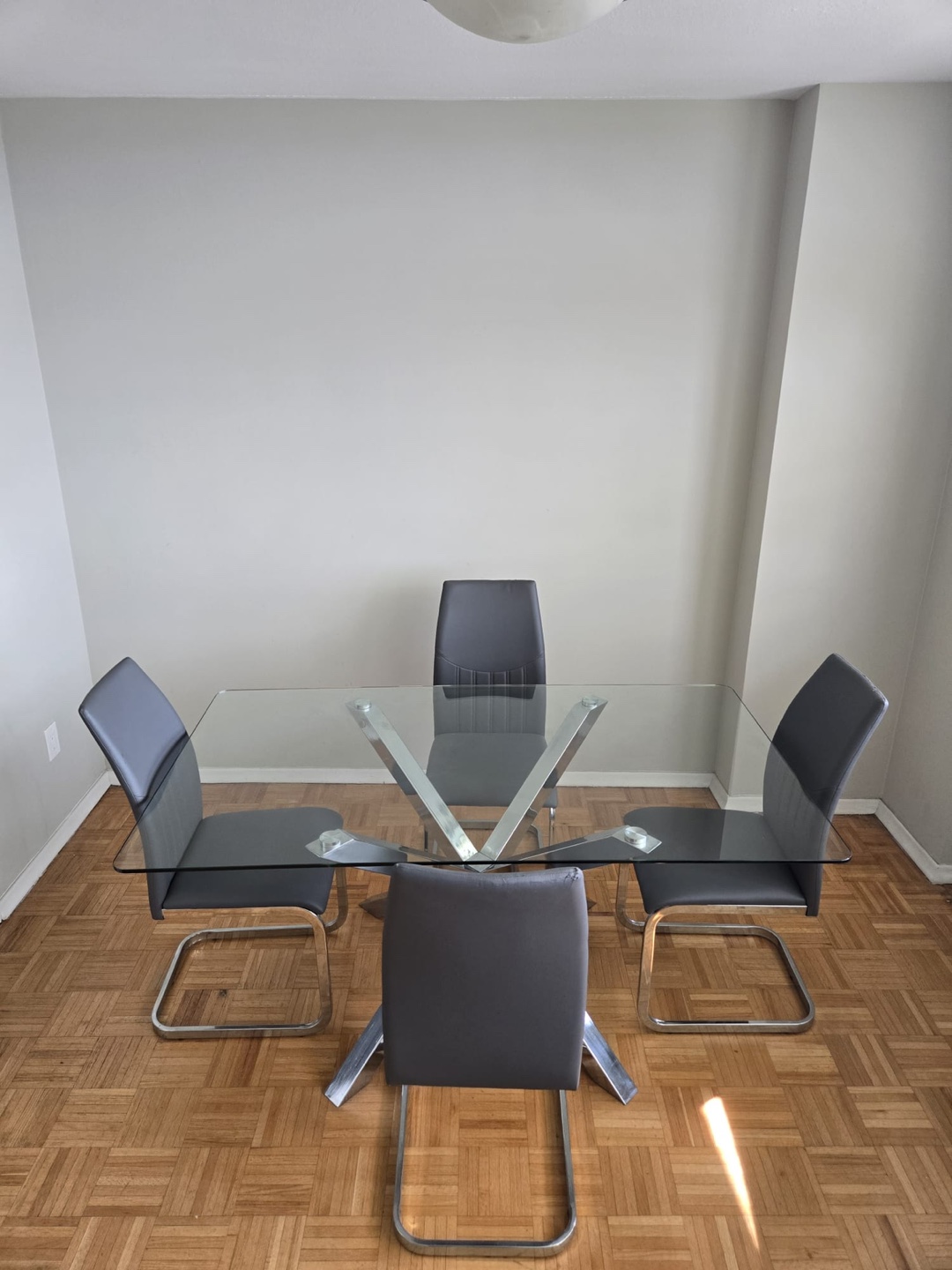 Dining table with chairs - photo 3