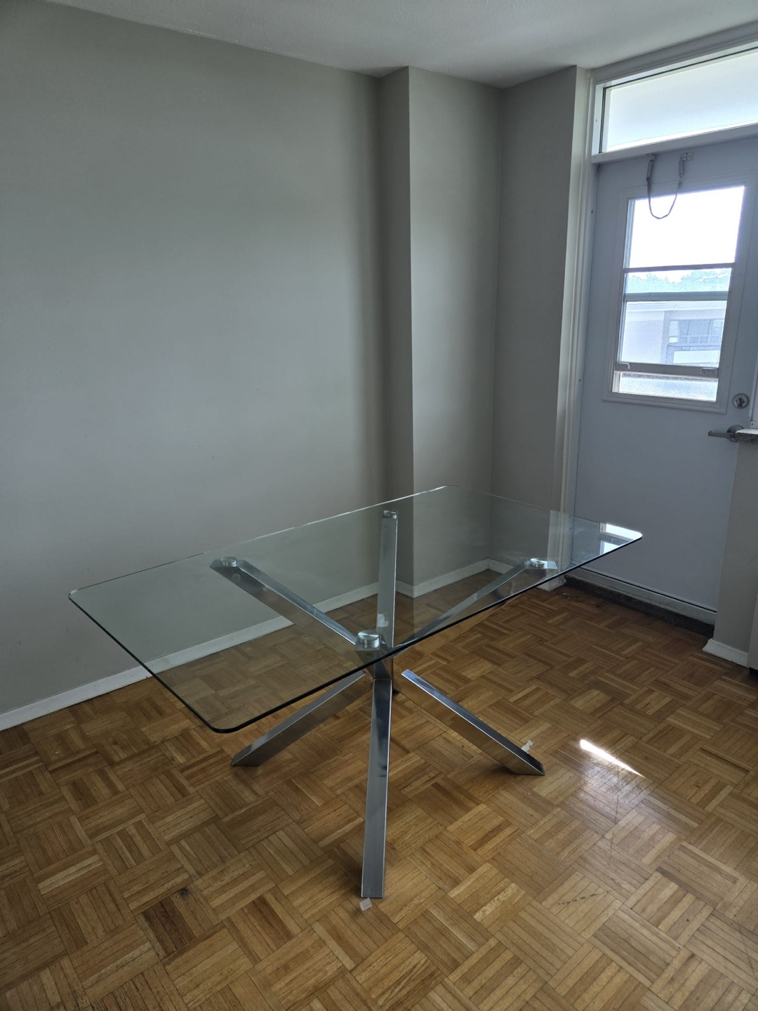 Dining table with chairs
