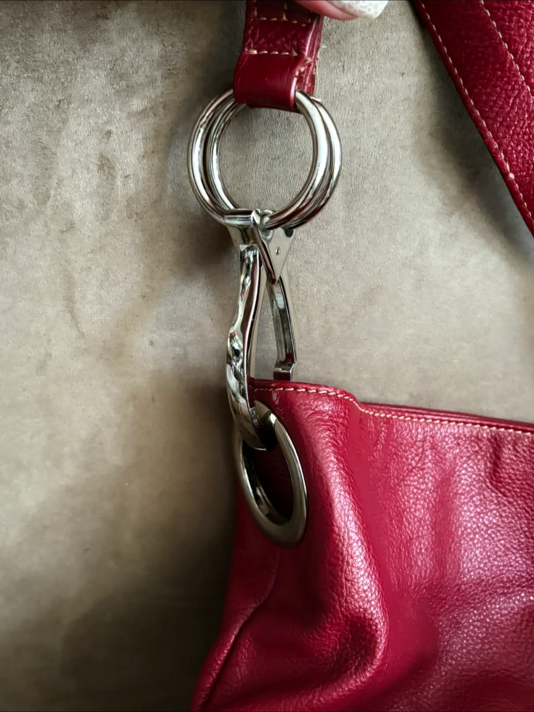 Red Leather Shoulder bag image indicator(2)