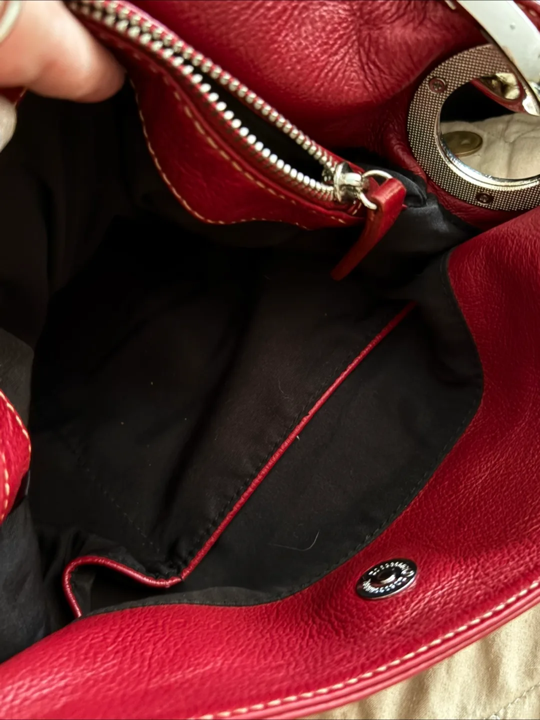 Red Leather Shoulder bag image indicator(8)