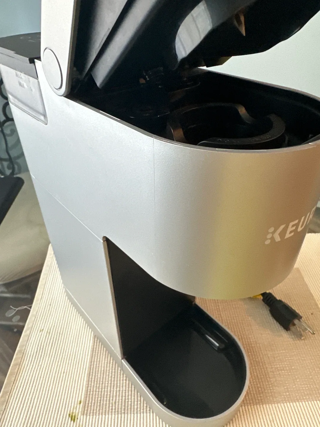 Keurig Single Serve Coffee Maker image indicator(3)