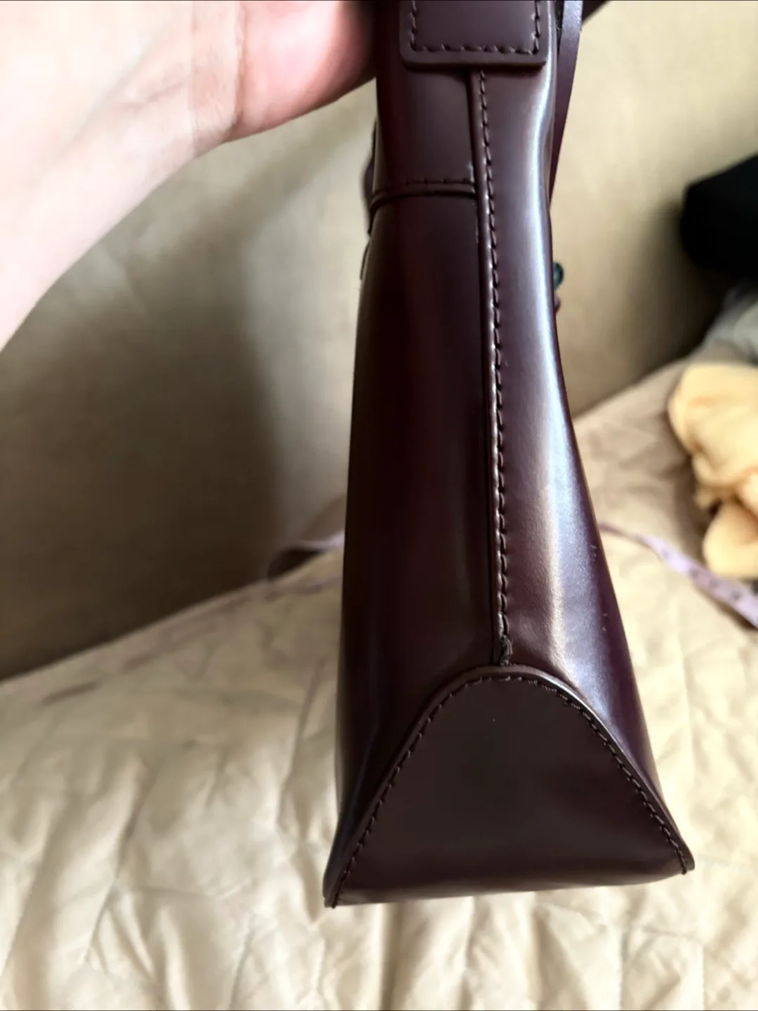 Via Victoria Italy Burgundy/Brown leather Shoulder Bag image indicator(4)