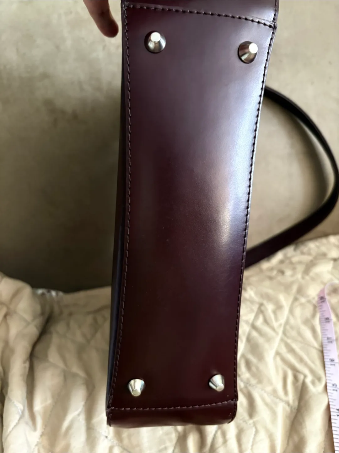 Via Victoria Italy Burgundy/Brown leather Shoulder Bag image indicator(5)