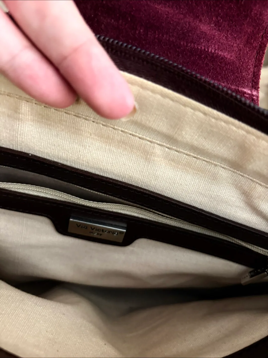 Via Victoria Italy Burgundy/Brown leather Shoulder Bag image indicator(6)