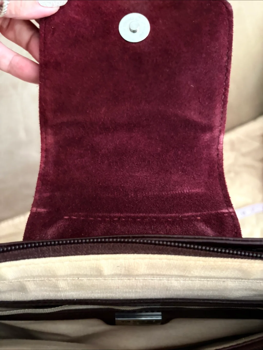 Via Victoria Italy Burgundy/Brown leather Shoulder Bag image indicator(7)