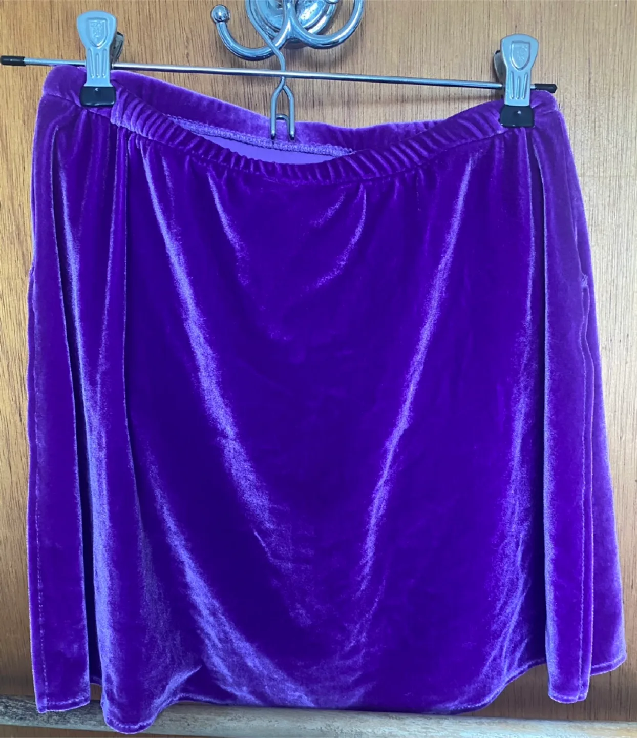 Jerry's Purple Velvet Skirt - Size M image indicator(2)