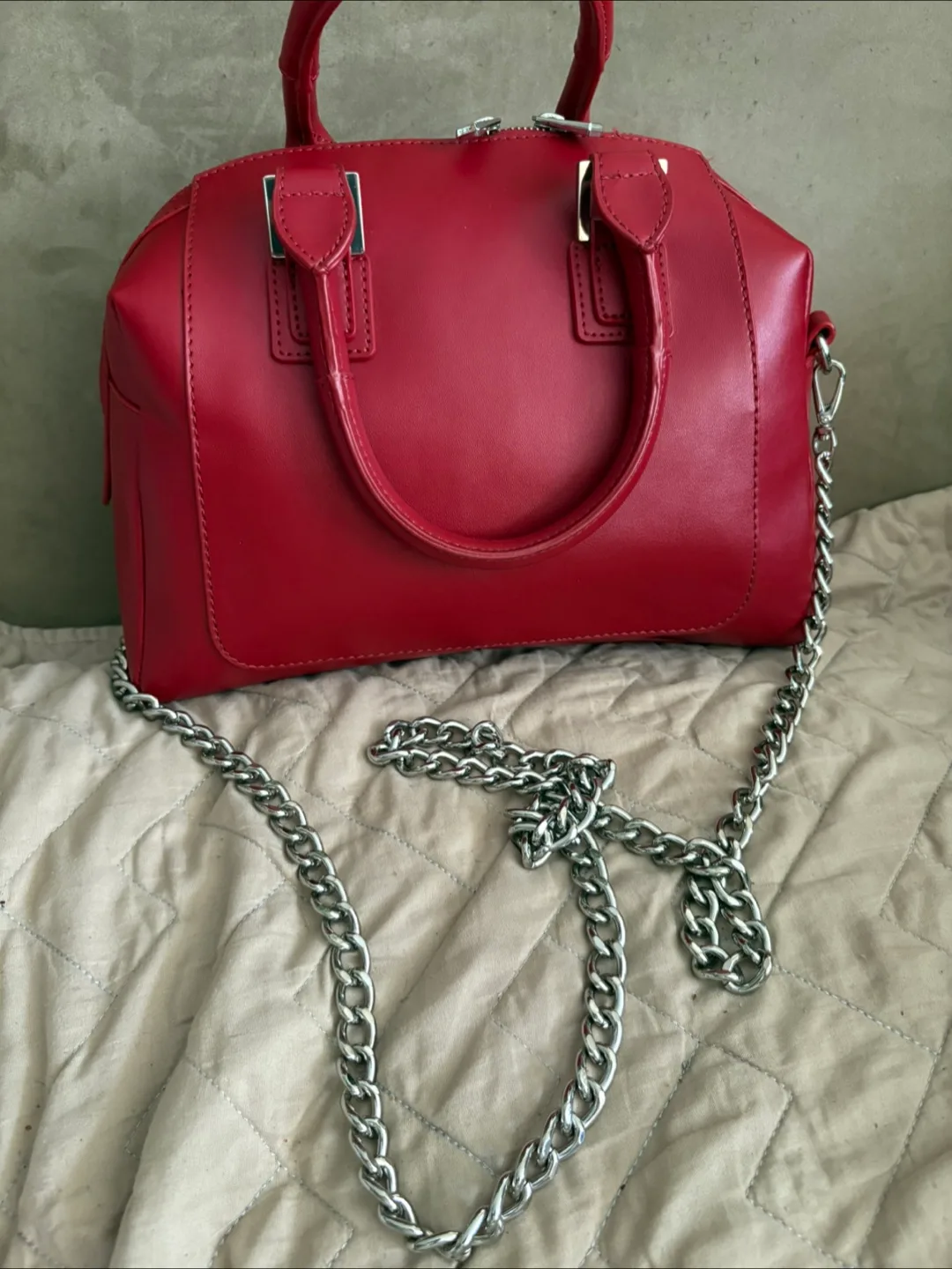Danier Red Leather Top handle Bag w/detachable chain strap image indicator(10)