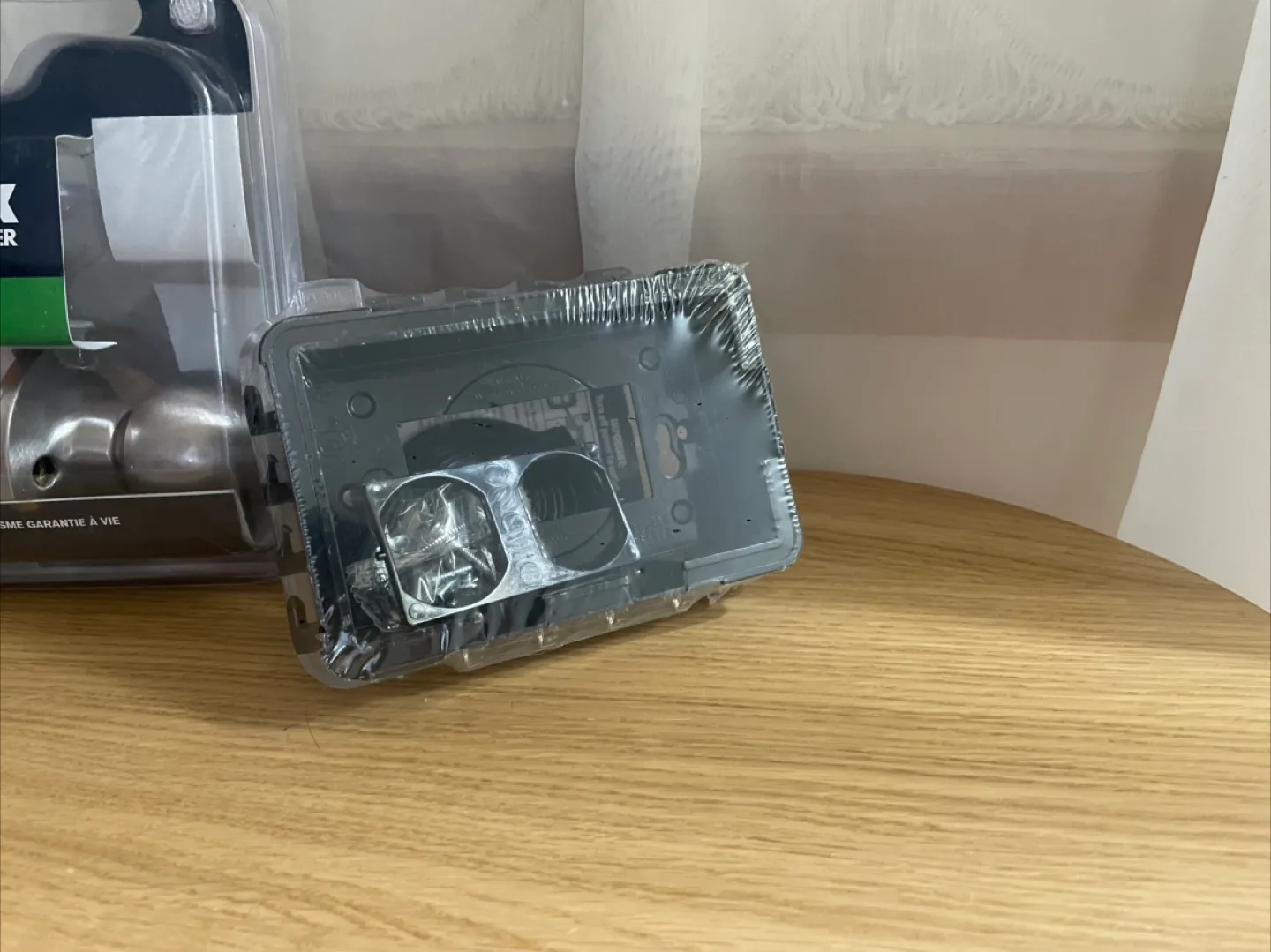 ✨NEW in BOX✨TayMac MM410C Weatherproof Receptacle Cover image indicator(4)