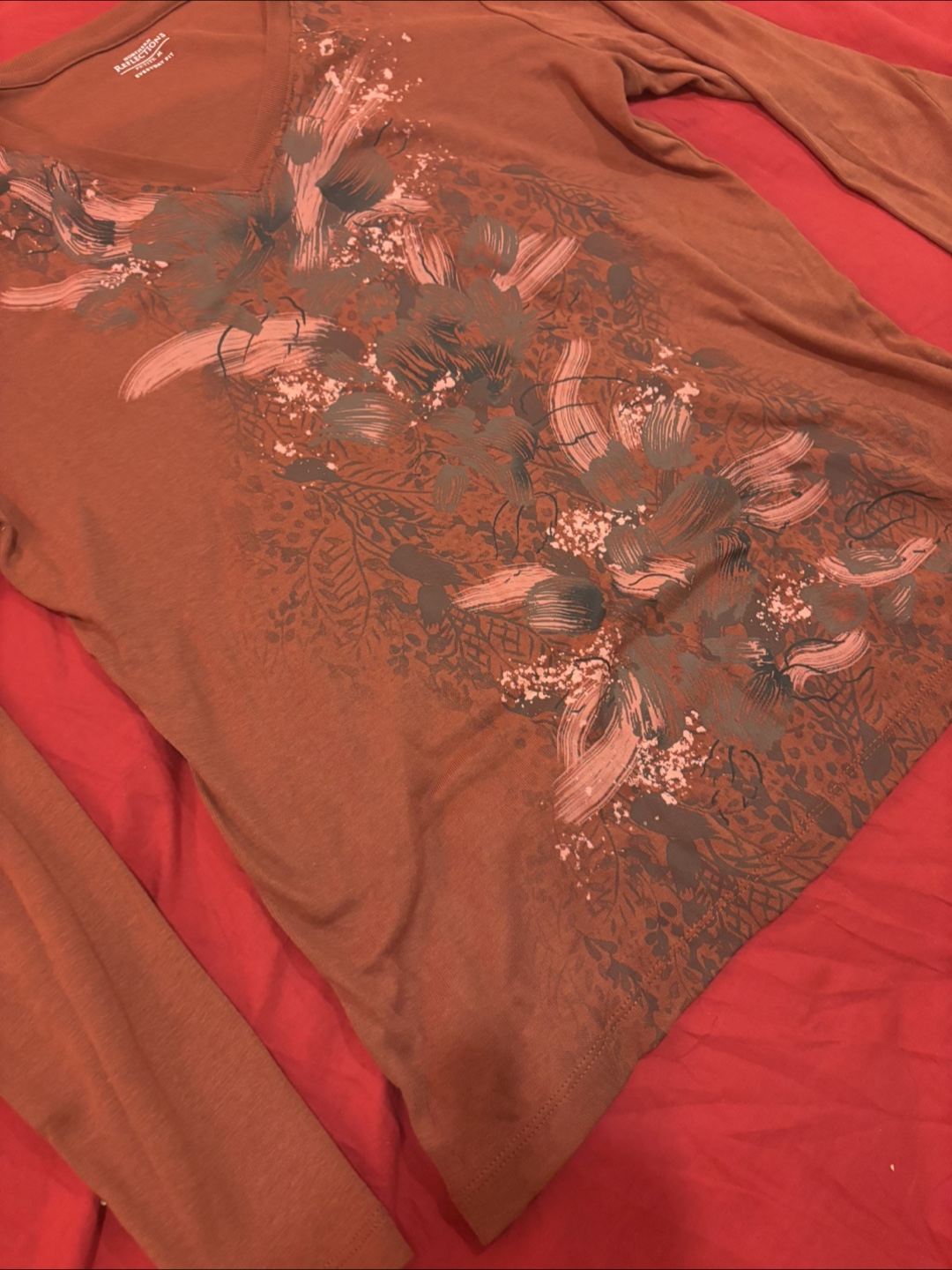 Northern Reflections Petite S Brown Floral Tee - photo 5