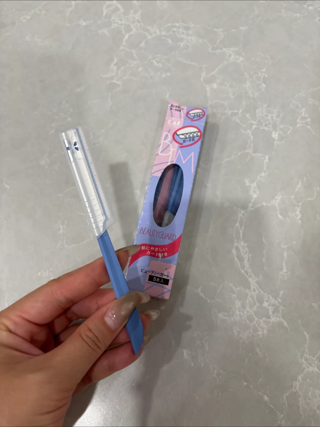 Kai BEAUTYGUARD Facial Razors-4 in total thumbnail