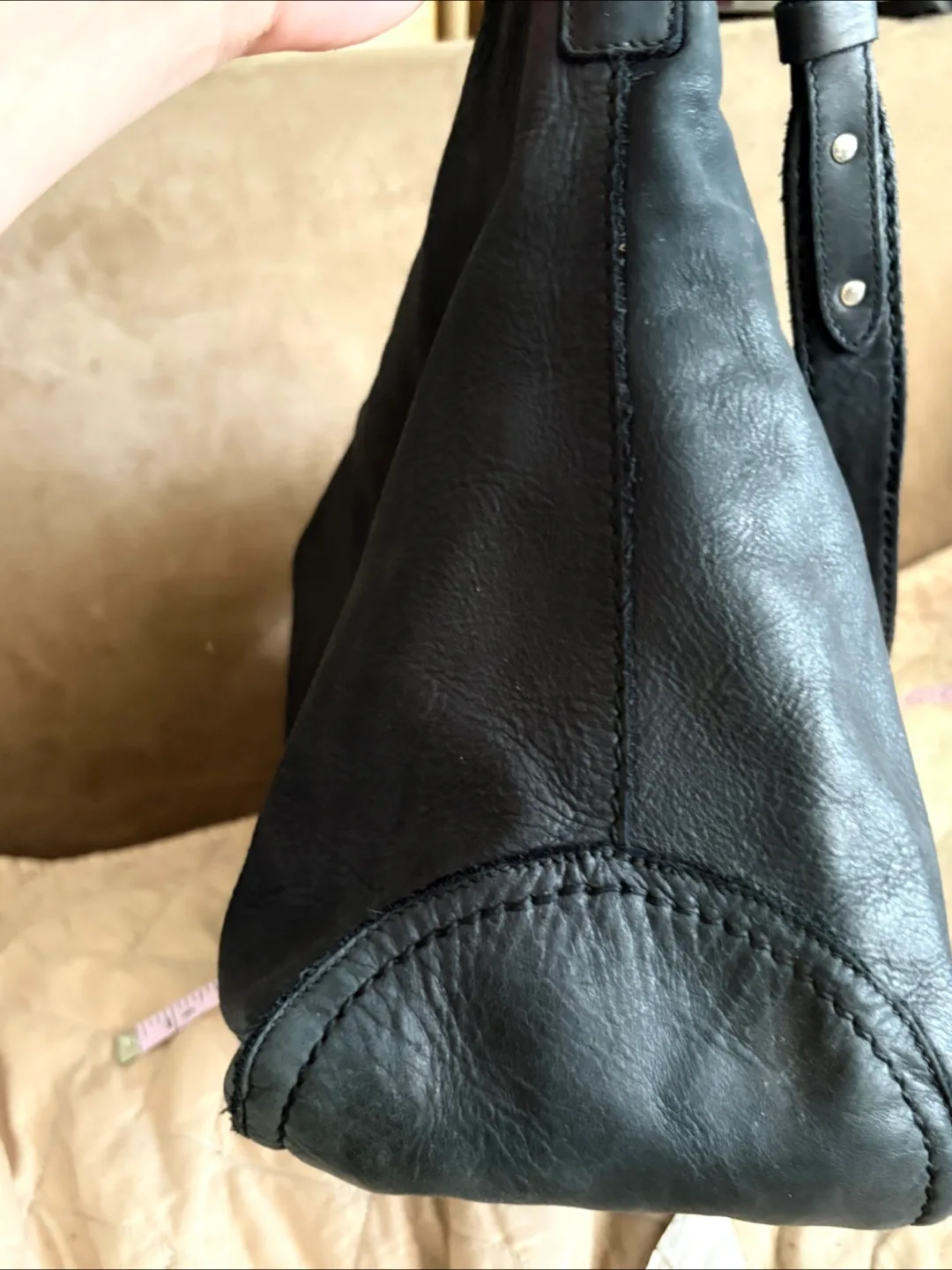 Roots Black Leather Handbag image indicator(6)