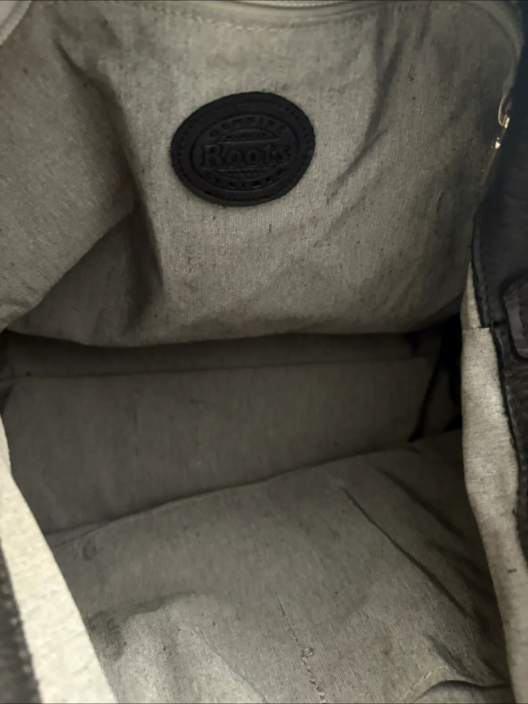 Roots Black Leather Handbag image indicator(3)