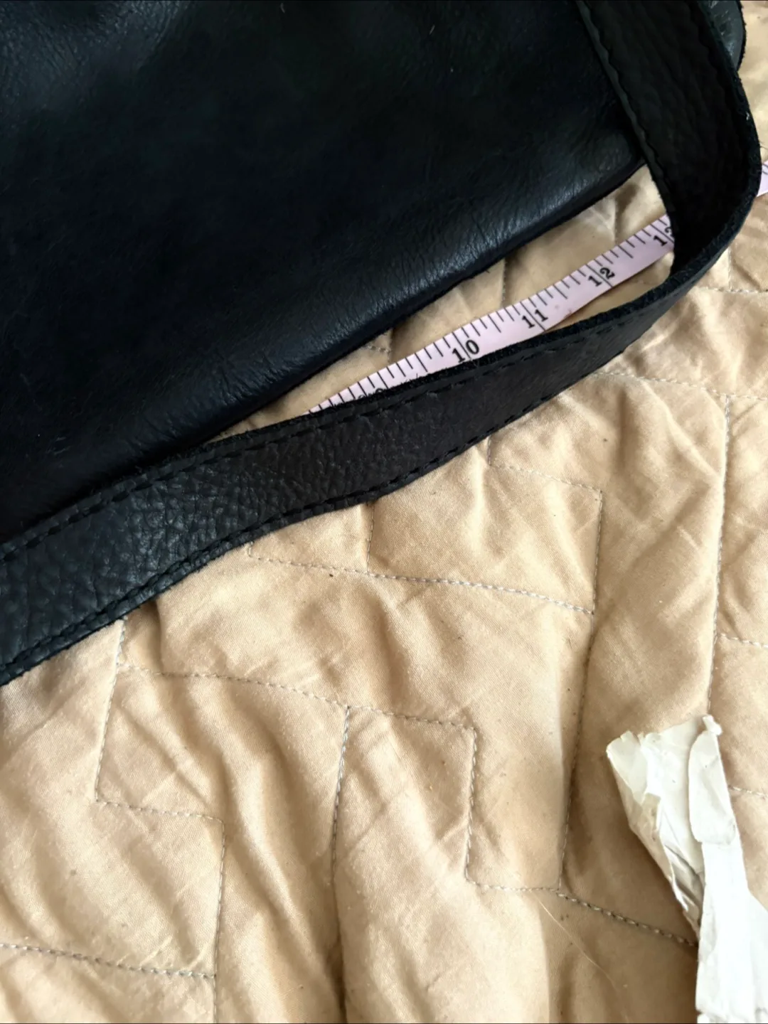 Roots Black Leather Handbag image indicator(8)