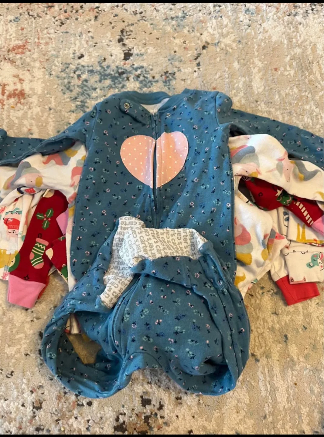 9 pairs of Toddler girl pajamas image indicator(6)