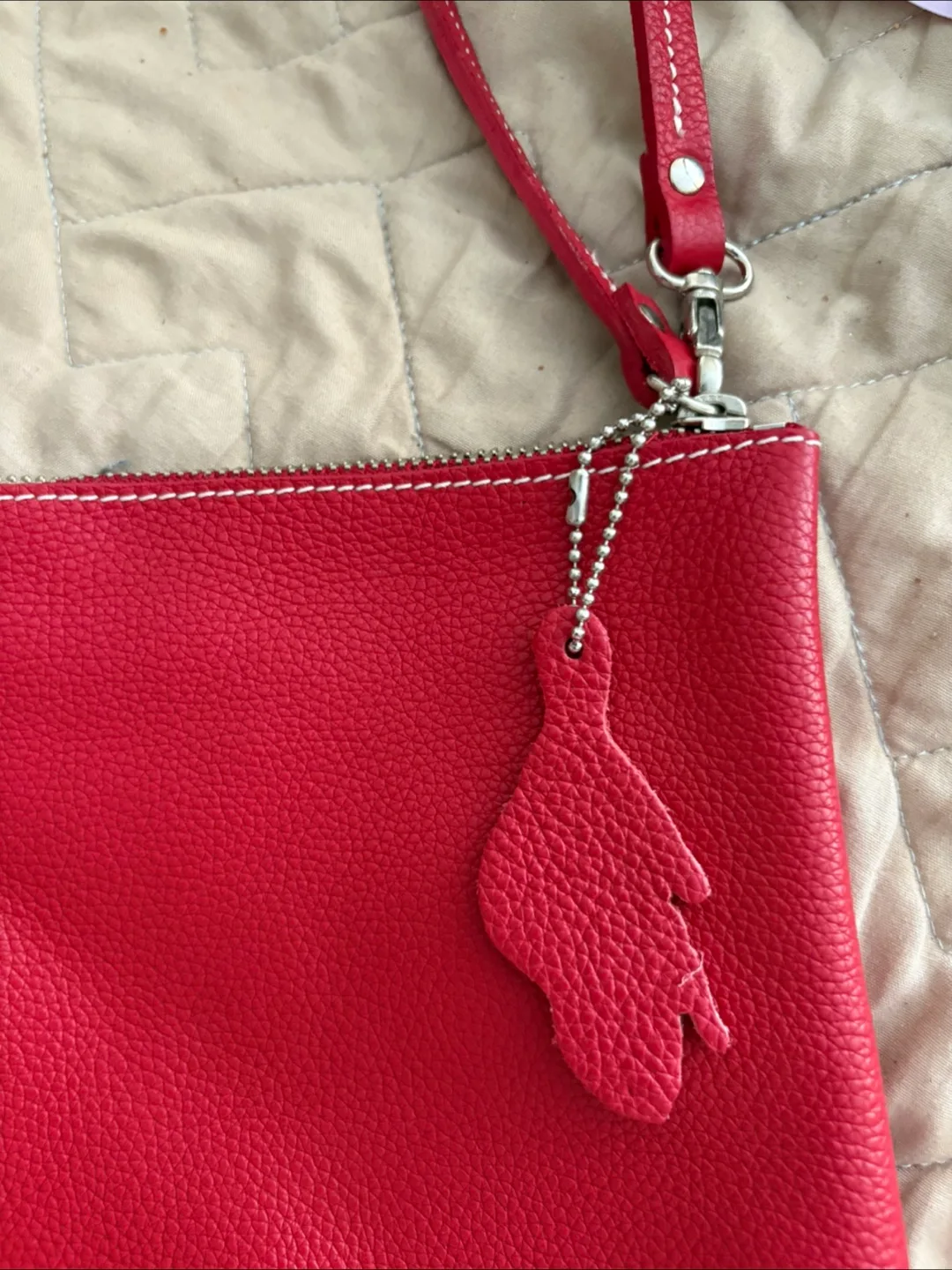 Roots Red Leather Wristlet Pouch image indicator(4)