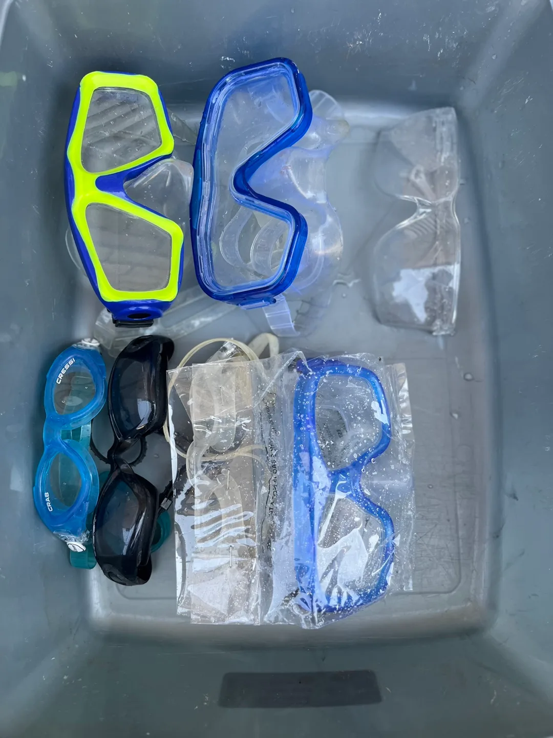 Mixed Lot of Swimming Goggles & Masks thumbnail