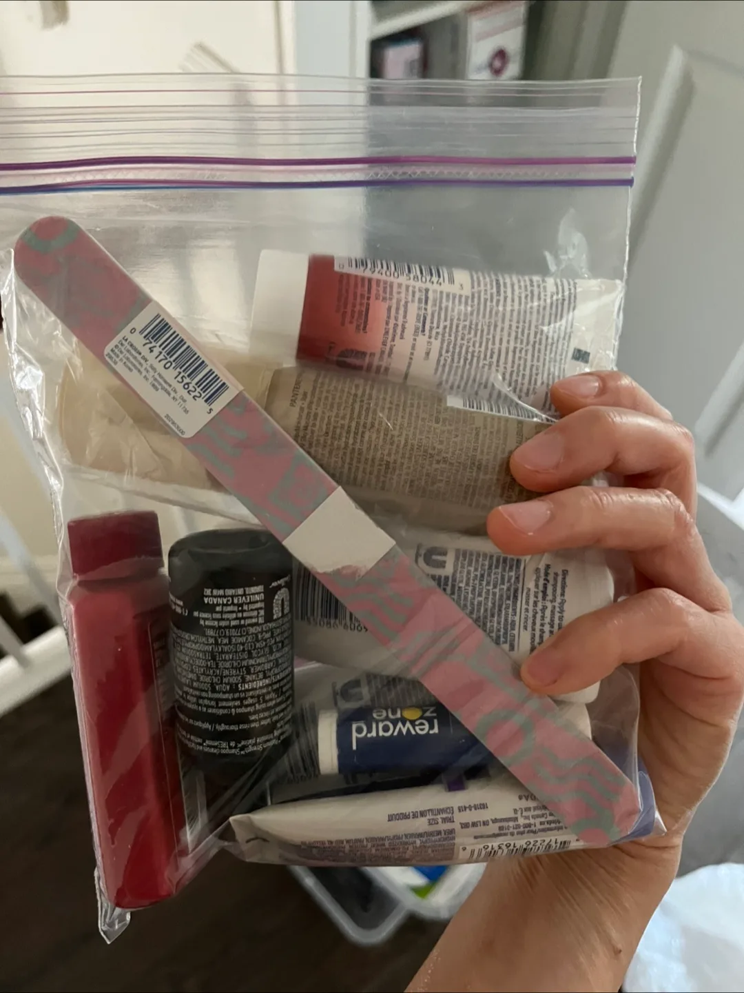 FREE-Pack of Travel Size toiletries image indicator(2)