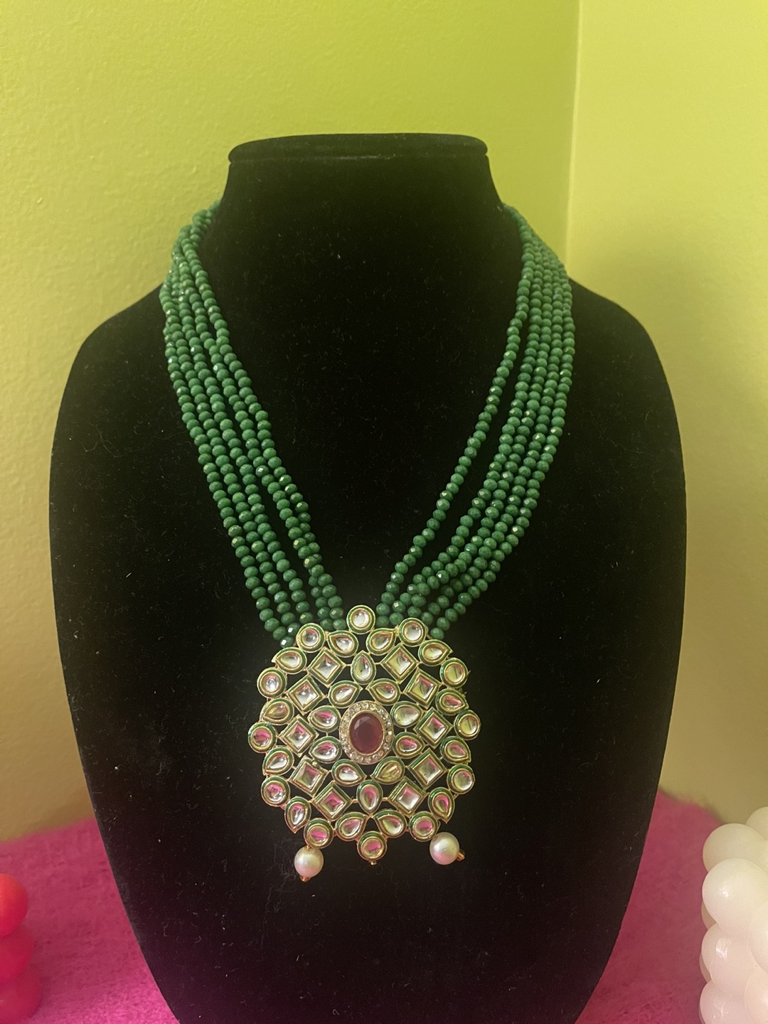 Green Beaded Necklace with Kundan Pendant