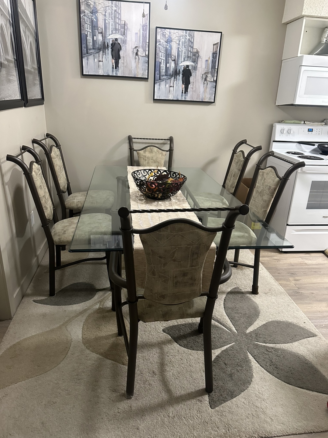 Stylish Modern Dining Set – 6 Chairs + Heavy Glass Top