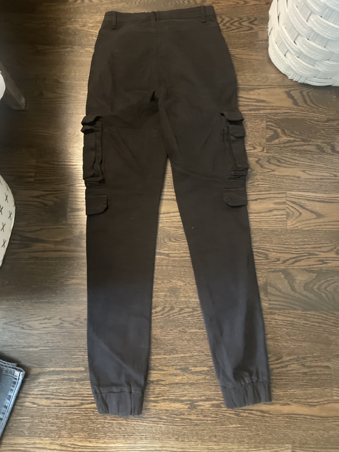 Fashion Nova Black  cargo size Small Tall women