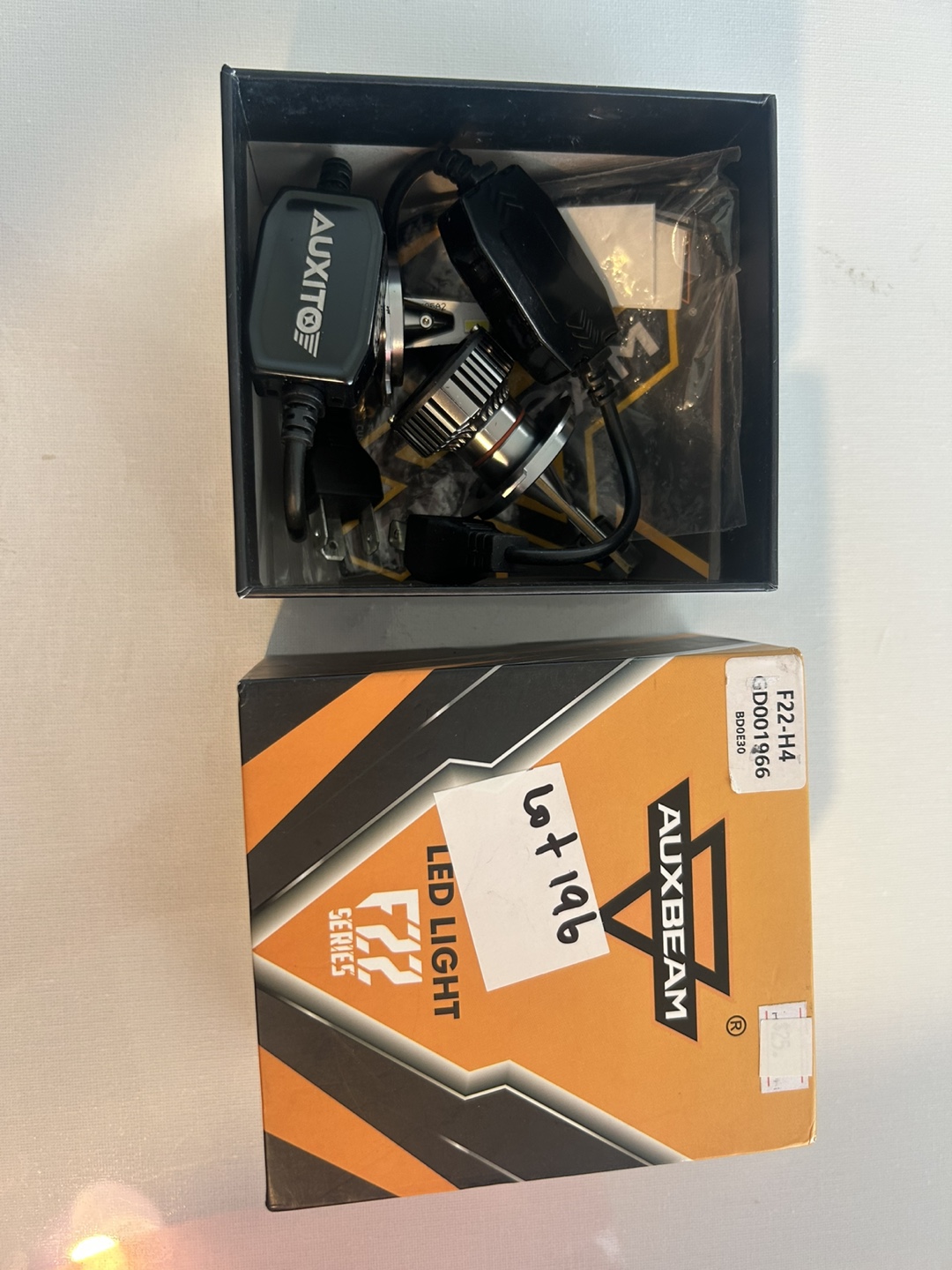 AUXBEAM F22-H4 LED Light - New in Box - photo 3