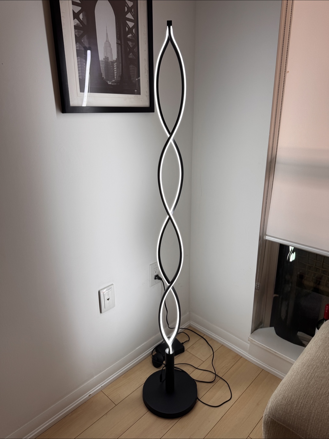 Enwinup LED Wave Floor Lamp - photo 2