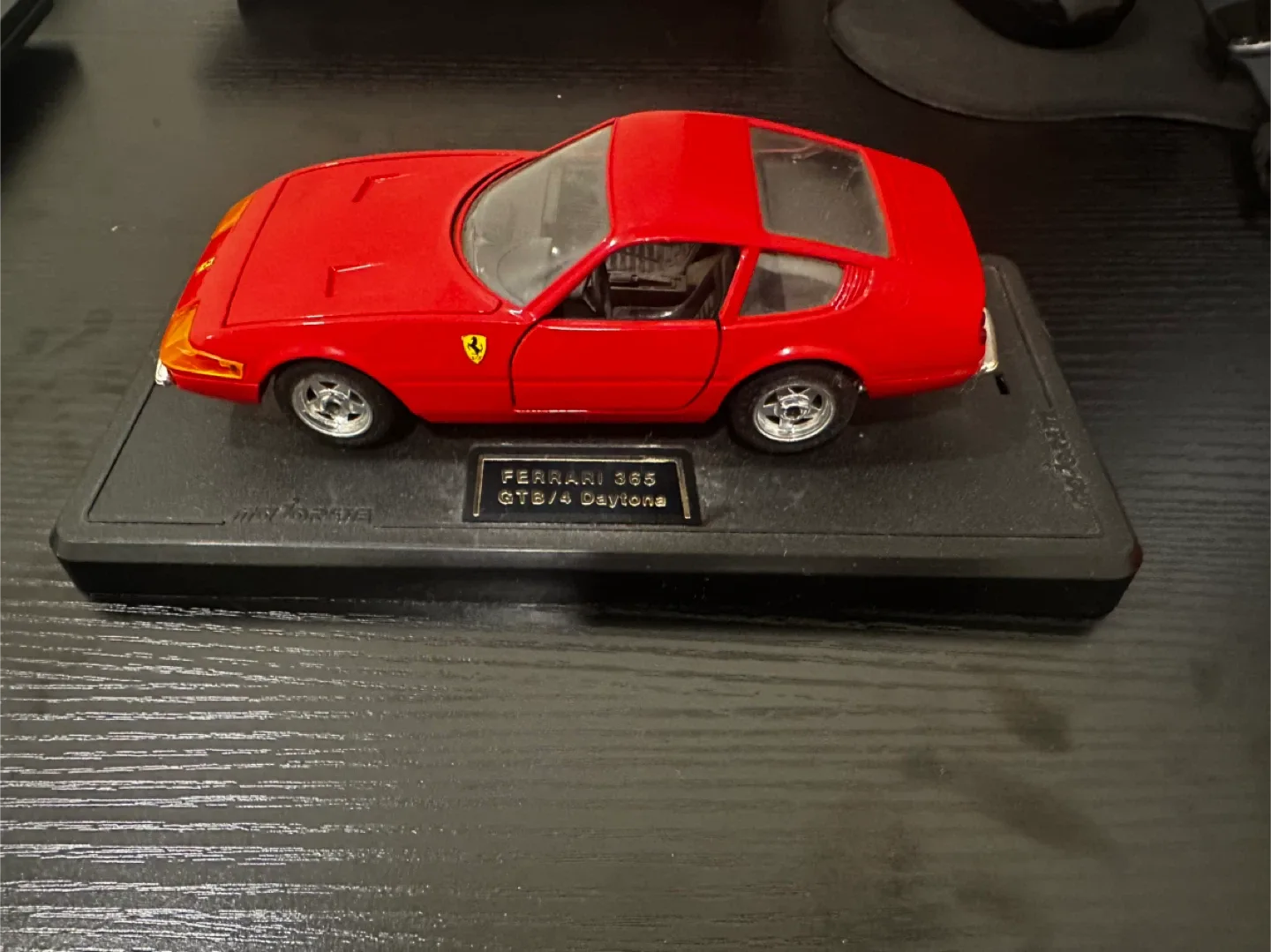 Majorette Ferrari 365 GTB/4 Daytona Red thumbnail