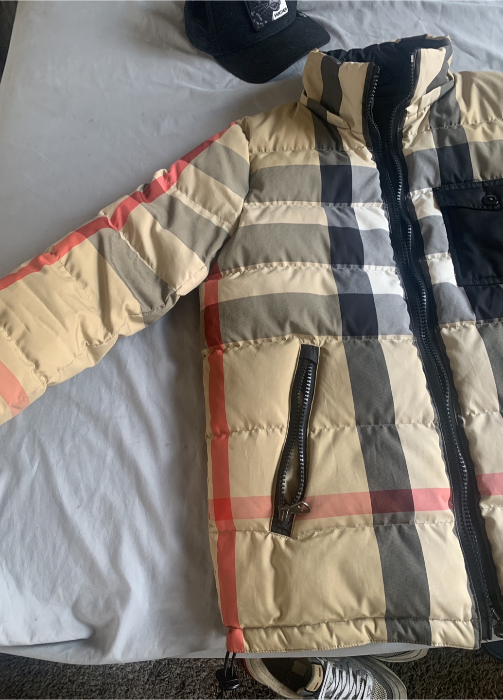 Burberry Reversible Puffer Jacket - photo 3