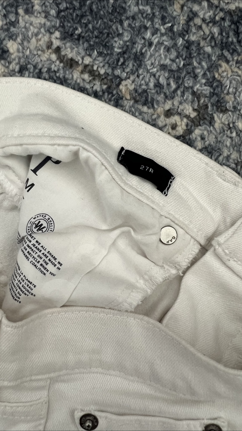 GAP Shorts - size 27R - photo 3