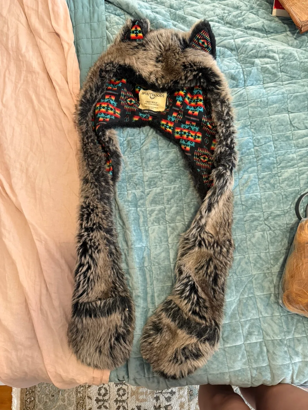 SpiritHoods Grey Wolf Faux Fur image indicator(2)